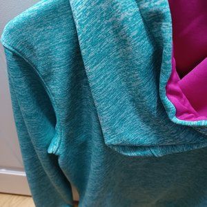 Womens small Under Armour sweatshirt